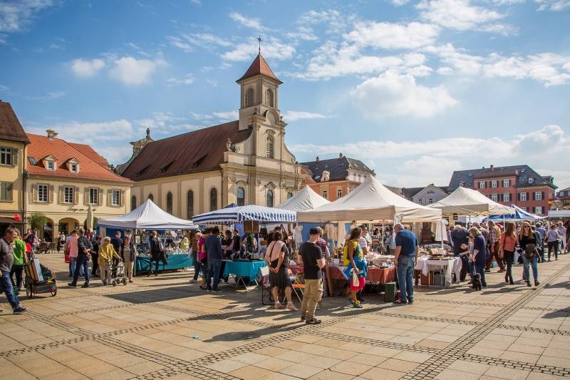 Stoisko do sprzedaży produktów lokalnych - photo